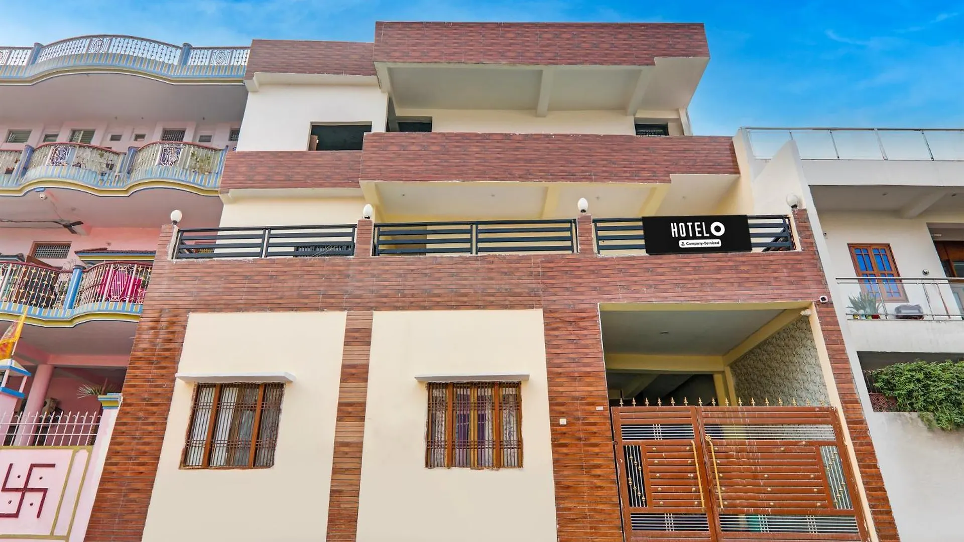 Super Hotel O Sudhirpur Near Phonix Hospital فاراناسي