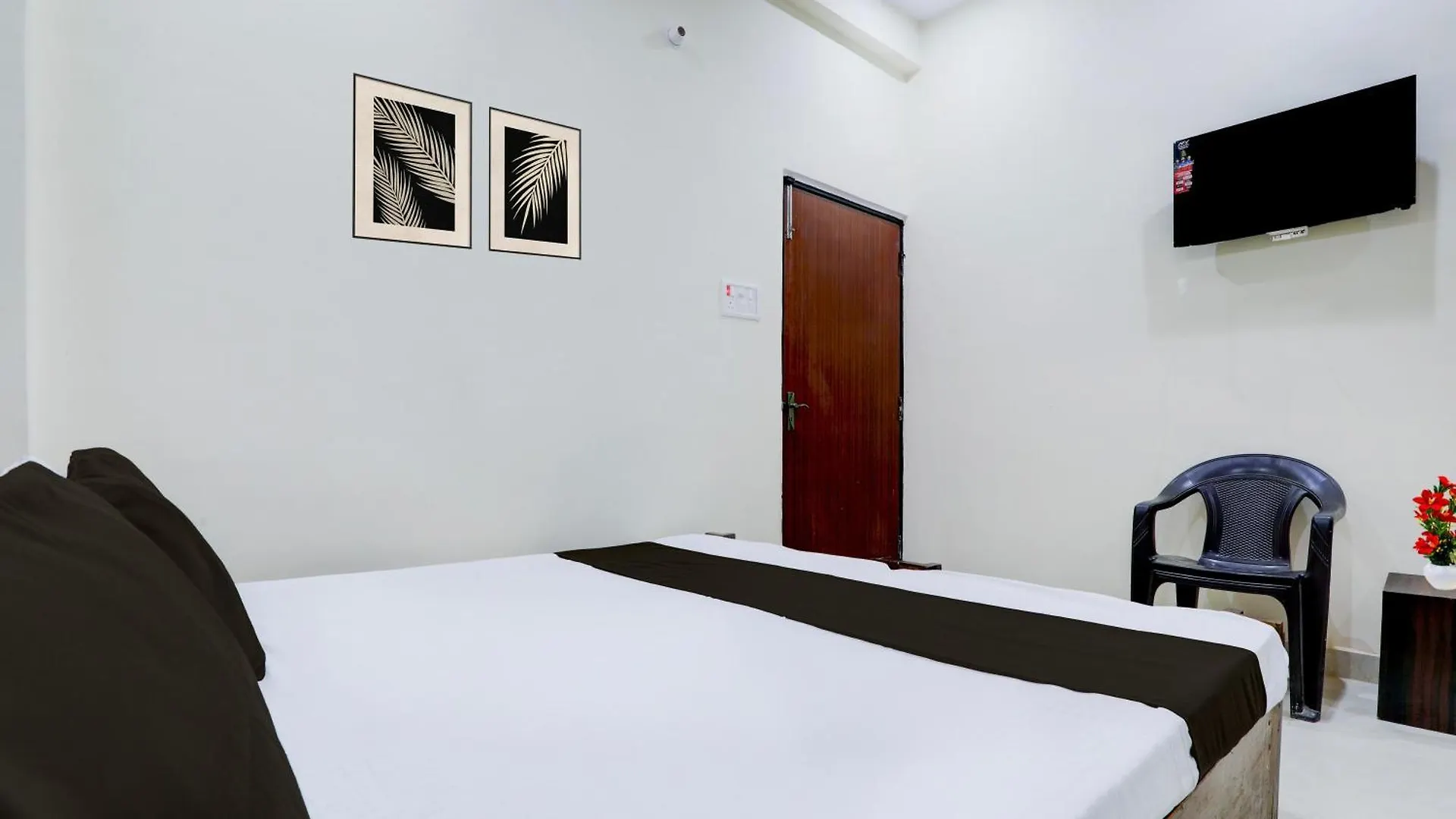 Super Hotel O Sudhirpur Near Phonix Hospital فاراناسي