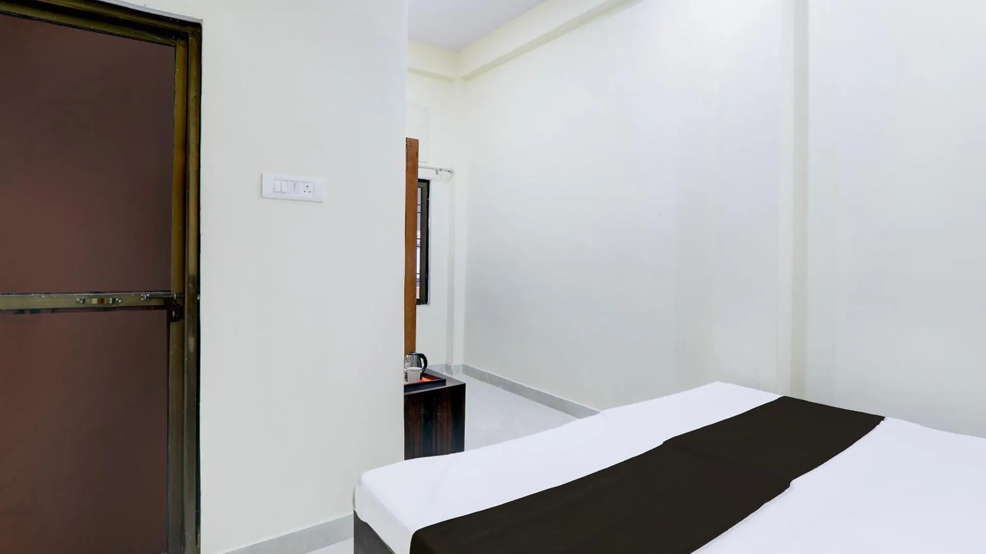 Super Hotel O Sudhirpur Near Phonix Hospital