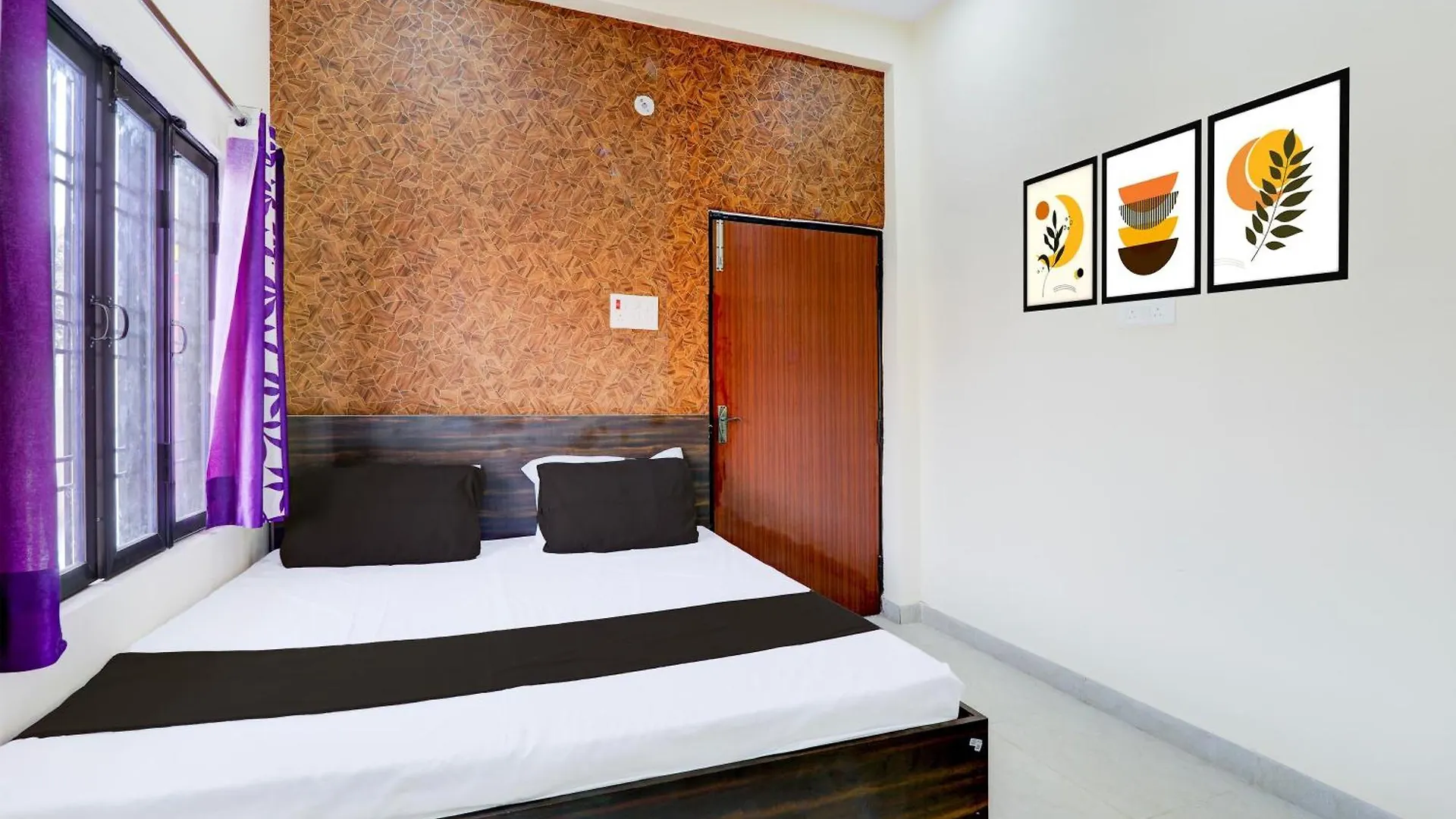 Super Hotel O Sudhirpur Near Phonix Hospital